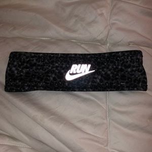 Nike reversible headband